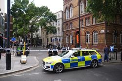 Bắt giữ nữ nghi phạm đâm 4 người ở thủ đô London