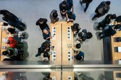 Chuyên gia 10 năm, đừng vội mua smartphone mới năm 2026