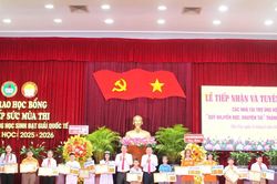Học sinh Cần Thơ đạt thành tích cao được thưởng đến 150 triệu đồng