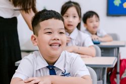 Sức khỏe học đường trước nhiều thách thức cần sớm tháo gỡ