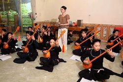 Nuôi dưỡng tình yêu văn hóa dân tộc từ những lớp học miễn phí