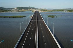 Quảng Ninh đề xuất làm thêm cao tốc 6 làn xe