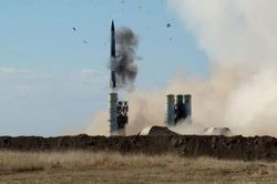 Cố vấn tổng thống Ukraine: Nga có thể phóng tới 100 tên lửa đạn đạo mỗi tháng