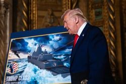 Ông Trump nêu nguyên nhân khiến châu Âu không có quân đội mạnh