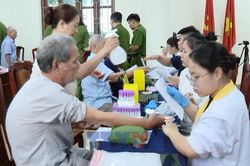 Chiến dịch 500 ng&agrave;y đ&ecirc;m: Điện Bi&ecirc;n ho&agrave;n th&agrave;nh gần 90% thu nhận mẫu ADN th&acirc;n nh&acirc;n liệt sỹ