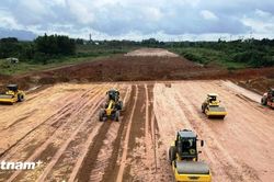 Sẽ thi công đồng loạt Dự án cao tốc Vinh-Thanh Thủy trong tháng 9