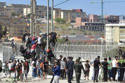 Tây Ban Nha: 100 người thiệt mạng trong vụ vượt biển ồ ạt vào Ceuta