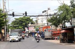Sau hơn 20 năm, dự án mở rộng đường Phạm Văn Bạch vẫn dang dở