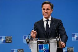 NATO thúc đẩy tăng cường năng lực phòng không cho Ukraine