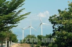 Chuyển dịch xanh từ năng lượng tái tạo hiện đại