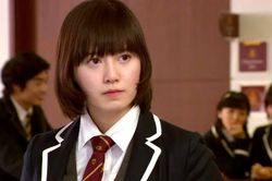 Goo Hye Sun 'Vườn sao băng' lần đầu tiết lộ nguồn cơn lời đồn 'nghiện thuốc lá'