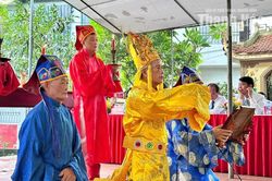 Phường Hàm Rồng tổ chức lễ dâng hương tại di tích đền Hạ