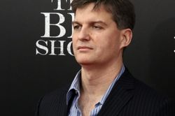 'Trùm' bán khống Michael Burry cảnh báo rủi ro chứng khoán Mỹ sụp đổ