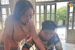 Chắp cánh hy vọng cho nạn nhân da cam - Kỳ 2: Chung tay xoa dịu nỗi đau