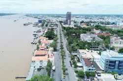 Đồng Th&aacute;p: Phấn đấu ho&agrave;n th&agrave;nh mục ti&ecirc;u tăng trưởng GRDP năm 2026 từ 8,21% trở l&ecirc;n