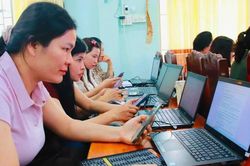 Ia Hiao đẩy mạnh chuyển đổi số trong bồi dưỡng chính trị hè