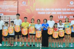 Khai mạc giải cầu lông tranh cúp 'Anh Anh Badminton' lần thứ III năm 2026