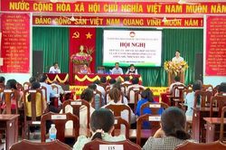 Phó Bí thư Tỉnh ủy Nguyễn Ngọc Lương tiếp xúc cử tri xã Cát Tiến