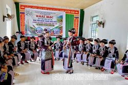 Duy tr&igrave; C&acirc;u lạc bộ bảo tồn nghệ thuật biểu diễn nhạc cụ d&acirc;n gian d&acirc;n tộc L&agrave;o