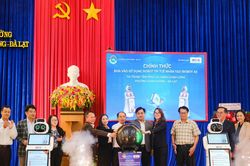 Phường Xu&acirc;n Hương - Đ&agrave; Lạt đưa robot AI phục vụ h&agrave;nh ch&iacute;nh c&ocirc;ng