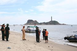 Tân Thành triển khai giải pháp bảo đảm an toàn vận chuyển khách tham quan Hải đăng Kê Gà