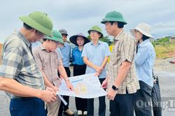 Đồng chí Phó Chủ tịch Thường trực UBND tỉnh kiểm tra các dự án trên địa bàn phường Đông Hà