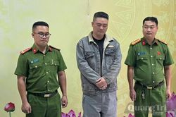 Bắt giữ đối tượng vận chuyển trái phép hàng chục tấn hàng hóa qua biên giới