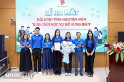 Ra mắt đội hình tình nguyện viên 'Bình dân học vụ số vùng biên' năm 2026