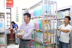 Lưu giữ s&aacute;ch gi&aacute;o khoa cũ l&agrave;m nguồn học liệu bổ trợ