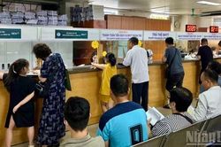 Bệnh viện không được thu thêm tiền của người bệnh bảo hiểm y tế nếu không đăng ký khám theo yêu cầu