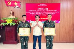 Nghiệm thu, b&agrave;n giao mặt bằng r&agrave; ph&aacute; bom m&igrave;n, vật nổ tại x&atilde; Bạch Đ&iacute;ch