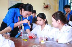 Sắc xanh tình nguyện về nguồn