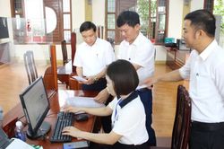 Nghệ An: Nỗ lực th&aacute;o gỡ t&igrave;nh trạng 'mất c&acirc;n đối c&aacute;n bộ' ở cấp x&atilde;, phường