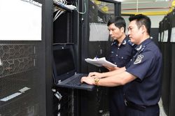 Ngày 9/8, hải quan tạm dừng hệ thống thông quan tự động 2 giờ để bảo trì