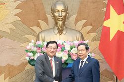Chủ tịch Quốc hội Trần Thanh Mẫn tiếp Đại sứ Malaysia tại Việt Nam