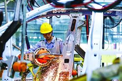 Ph&aacute;t triển doanh nghiệp: Kh&ocirc;ng chỉ đ&ocirc;ng m&agrave; phải đủ mạnh