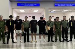 B&agrave;n giao 8 đối tượng truy n&atilde; đỏ Interpol cho H&agrave;n Quốc