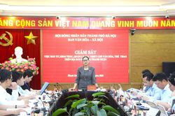Ph&aacute;t huy hiệu quả c&aacute;c thiết chế văn h&oacute;a, thể thao