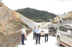 Tăng tốc giải ngân đầu tư công, quyết tâm tăng trưởng GRDP 2 con số