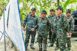 Kiểm tra c&ocirc;ng t&aacute;c hậu cần v&agrave; phương &aacute;n diễn tập chiến đấu ph&ograve;ng thủ