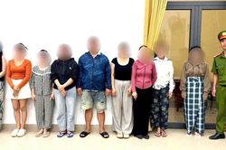 Bắt quả tang 'chuyện động trời' trong căn nhà cho thuê treo biển hiệu 'C.P 79' ở Đồng Nai