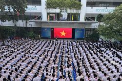 Thủ tướng chỉ đạo khắc phục bệnh thành tích, chống lạm thu trong năm học mới