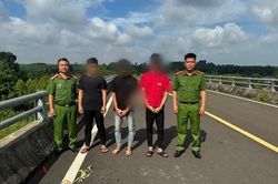 Xử lý nhóm thanh niên ném hạt chôm chôm xuống đường cao tốc gây nguy hiểm giao thông