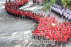 Dự kiến giảm hơn 17.000 đầu mối trường công trước năm học mới