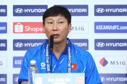 Sao Indonesia hạ thấp chiến thắng của tuyển Việt Nam, HLV Kim Sang-sik đáp trả