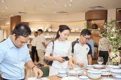 Gi&aacute; trị ph&iacute;a sau sản phẩm - lợi thế mới của h&agrave;ng Việt