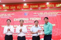 Xã Suối Hai đón đoàn Trường Chính trị - Hành chính Thủ đô Viêng Chăn đến nghiên cứu thực tế