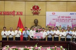 ACV trao 20 tỷ đồng hỗ trợ nâng cấp Nghĩa trang liệt sĩ quốc tế Việt – Lào: Chung tay gìn giữ, lan tỏa đạo lý 'Uống nước nhớ nguồn'