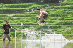 Môn thể thao mạo hiểm giữa ruộng bậc thang Trung Quốc