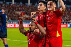 Việt Nam 3-1 Campuchia: Đình Bắc lập cú đúp bàn thắng, Đội tuyển Việt Nam giành vé vào bán kết